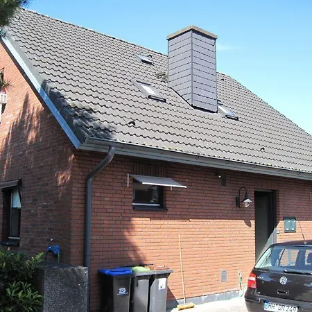 Apartment Ferienwohnung-am-knurrhahn-3 *