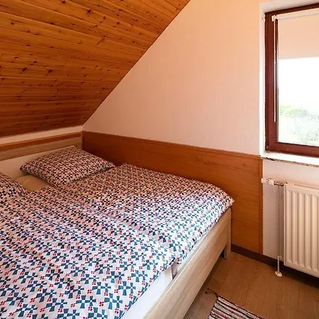 Apartment Ferienwohnung-am-knurrhahn-3